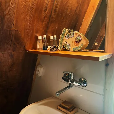 Masurian District Office Praca Zdalna Remote Work Internet Satelitarny Starlink Speed 155mbs Download, Trzy Oddzielne Stoly Do Pracy W Trzech Pomieszczeniach * Urowo