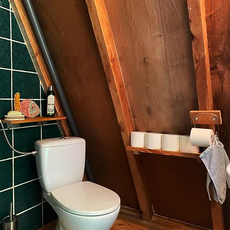 Masurian District Office Praca Zdalna Remote Work Internet Satelitarny Starlink Speed 155mbs Download, Trzy Oddzielne Stoly Do Pracy W Trzech Pomieszczeniach * Urowo