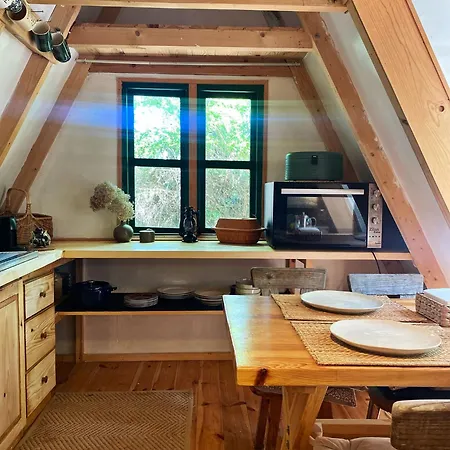 Masurian District Office Praca Zdalna Remote Work Internet Satelitarny Starlink Speed 155mbs Download, Trzy Oddzielne Stoly Do Pracy W Trzech Pomieszczeniach Chata *